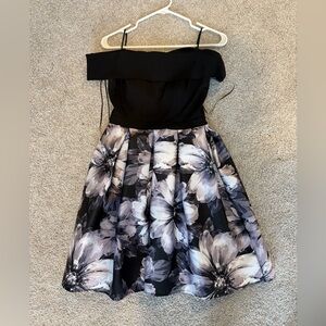 Special occasion dress. Size 1. Fits like an XS woman’s or XL youth.